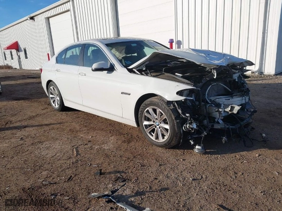 2015 BMW 5 Series 528i xDrive with VIN WBA5A7C56FD621096, listed as a IAAI auction lot 41412146 with 54,248 mi miles. Bid and sale history available at carsss.com. Image 1.