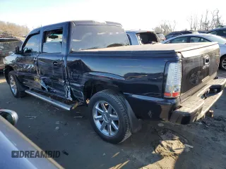 2005 GMC Sierra Denali z VIN 2GTEK63N551188181, wystawiony jako Copart lot #43548845 z przebiegiem 2 417 198 mil mil oraz Szkody całkowita. Historia ofert i sprzedaży dostępna na DreamBid. Obrazek 2.