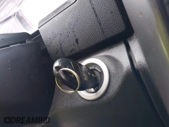 2018 Ram 1500 Sport z VIN 1C6RR7MT1JS161612, wystawiony jako IAAI lot #40943059 z przebiegiem Nie podano mil oraz . Historia ofert i sprzedaży dostępna na DreamBid. Obrazek 11.
