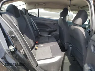 2021 Nissan Versa SV z VIN 3N1CN8EV2ML834848, wystawiony jako Copart lot #54125065 z przebiegiem 87 176 mil mil oraz Szkoda całkowita • Salvage title. Historia ofert i sprzedaży dostępna na DreamBid. Obrazek 10.