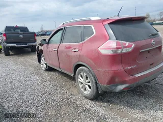 2015 Nissan Rogue S with VIN 5N1AT2MT5FC850916, listed as a IAAI auction lot 41934386 with 138,133 mi miles. Bid and sale history available at carsss.com. Image 3.