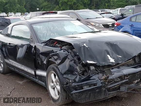 2007 Ford Mustang Deluxe with VIN 1ZVFT80N075221362, listed as a IAAI auction lot 42192106 with 110,988 mi miles and . Bid and sale history available at DreamBid. Image 6.