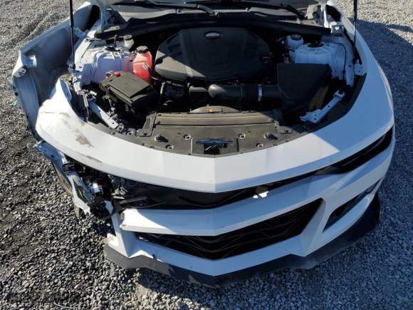 2024 Chevrolet Camaro 2LT with VIN 1G1FD1RS2R0115603, listed as a Copart auction lot 80948424 with 9,202 mi miles and Salvage Title. Bid and sale history available at carsss.com. Image 12.