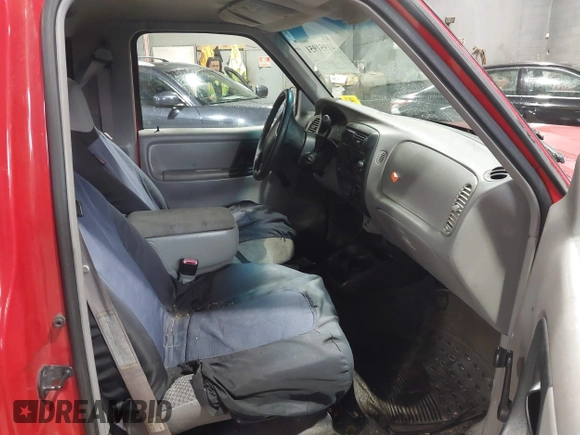 1999 Ford Ranger XL с VIN 1FTYR10CXXTA98276, выставлен на аукционе IAAI как лот 41951951 с пробегом 220 773 миль миль и . История ставок и продаж доступна на DreamBid. Изображение 5.