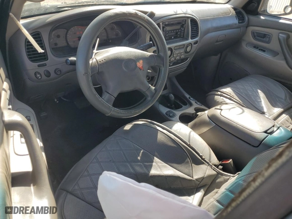 2001 Toyota Sequoia Limited with VIN 5TDBT48A21S016607, listed as a Copart auction lot 43915015 with 221,716 mi miles and Salvage Title. Bid and sale history available at carsss.com. Image 8.