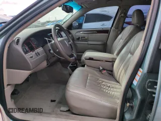 2005 Lincoln Town Car Signature z VIN 1LNHM81W75Y608000, wystawiony jako Copart lot #51570675 z przebiegiem 107 860 mil mil oraz Szkoda całkowita • Salvage title. Historia ofert i sprzedaży dostępna na DreamBid. Obrazek 7.