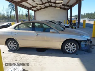 2004 Lexus ES 330 with VIN JTHBA30G340003869, listed as a IAAI auction lot 42024907 with 240,425 mi miles. Bid and sale history available at carsss.com. Image 14.