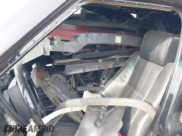 2012 Land Rover Range Rover SC with VIN SALMF1E46CA386903, listed as a IAAI auction lot 41654098 with 210,000 mi miles and . Bid and sale history available at DreamBid. Image 20.