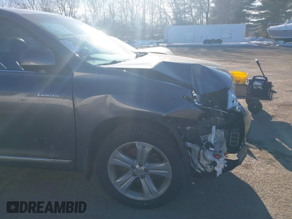 2012 Toyota Highlander Limited with VIN 5TDDK3EH3CS151170, listed as a IAAI auction lot 41710186 with 199,412 mi miles. Bid and sale history available at carsss.com. Image 17.