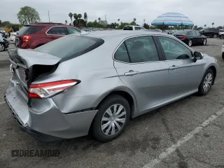 2019 Toyota Camry Hybrid LE z VIN 4T1B31HK3KU510488, wystawiony jako Copart lot #58350495 z przebiegiem 109 974 mil mil oraz Szkoda całkowita • Salvage title. Historia ofert i sprzedaży dostępna na DreamBid. Obrazek 3.