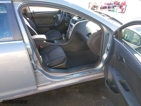 2008 Chevrolet Malibu LT w/1LT with VIN 1G1ZH57B084246936, listed as a IAAI auction lot 41746325 with 197,878 mi miles. Bid and sale history available at carsss.com. Image 5.