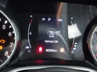 2020 Jeep Compass Latitude z VIN 3C4NJCBB9LT126299, wystawiony jako IAAI lot #42206657 z przebiegiem 60 550 mil mil oraz . Historia ofert i sprzedaży dostępna na DreamBid. Obrazek 16.