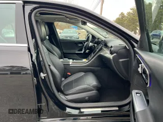 2022 Mercedes-Benz C 300 with VIN W1KAF4GBXNR020430, listed as a Copart auction lot 48009055 with 82,657 mi miles and Clean Title. Bid and sale history available at DreamBid. Image 5.