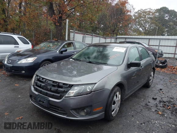 2011 Ford Fusion SE with VIN 3FAHP0HG4BR229273, listed as a IAAI auction lot 40851336 with 153,960 mi miles. Bid and sale history available at carsss.com. Image 2.