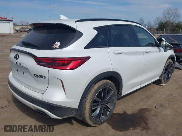 2024 Infiniti QX50 Sport with VIN 3PCAJ5FB2RF112904, listed as a IAAI auction lot 41893781 with 6,277 mi miles and . Bid and sale history available at DreamBid. Image 4.
