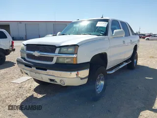 2004 Chevrolet Avalanche Z71 with VIN 3GNEK12TX4G302918, listed as a IAAI auction lot 42117074 with 166,066 mi miles. Bid and sale history available at carsss.com. Image 2.