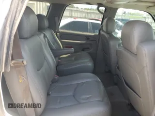 2006 Chevrolet Tahoe LT z VIN 1GNEC13Z36R133165, wystawiony jako Copart lot #50787575 z przebiegiem 119 303 mil mil oraz Szkoda całkowita • Salvage title. Historia ofert i sprzedaży dostępna na DreamBid. Obrazek 11.