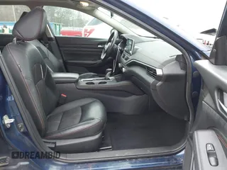 2019 Nissan Altima SR with VIN 1N4BL4CV4KC129249, listed as a IAAI auction lot 41392193 with 133,197 mi miles and . Bid and sale history available at carsss.com. Image 5.