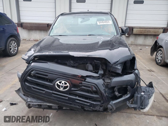 2016 Toyota Tacoma SR z VIN 5TFSX5EN6GX042325, wystawiony jako Copart lot #84464864 z przebiegiem 54 235 mil mil oraz Szkoda całkowita • Salvage title. Historia ofert i sprzedaży dostępna na DreamBid. Obrazek 5.