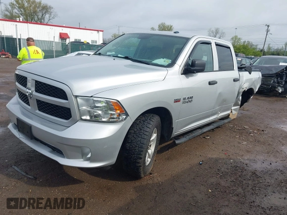 2017 Ram 1500 Express z VIN 3C6RR7KT0HG793912, wystawiony jako IAAI lot #42117201 z przebiegiem 111 728 mil mil oraz . Historia ofert i sprzedaży dostępna na DreamBid. Obrazek 20.