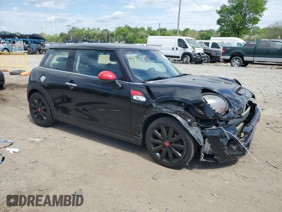 2015 MINI Hardtop S z VIN WMWXP7C50F2A36388, wystawiony jako Copart lot #54910345 z przebiegiem 69 956 mil mil oraz Szkoda całkowita • Salvage title. Historia ofert i sprzedaży dostępna na DreamBid. Obrazek 4.