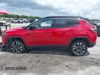 2024 Jeep Compass Limited z VIN 3C4NJDCN1RT596592, wystawiony jako IAAI lot #42740215 z przebiegiem 45 153 mil mil oraz . Historia ofert i sprzedaży dostępna na DreamBid. Obrazek 14.