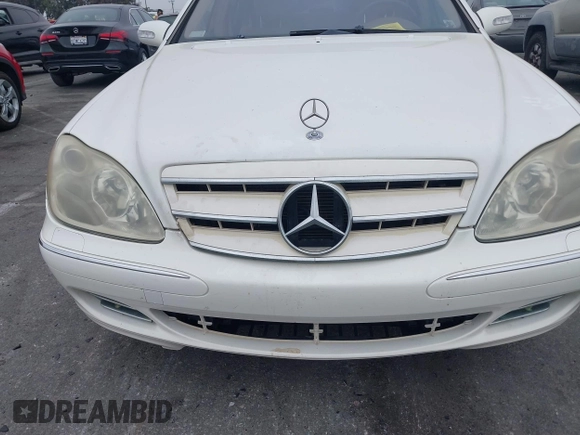 2005 Mercedes-Benz S 430 z VIN WDBNG70JX5A451696, wystawiony jako IAAI lot #42402391 z przebiegiem 174 030 mil mil oraz . Historia ofert i sprzedaży dostępna na DreamBid. Obrazek 6.