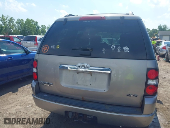 2008 Ford Explorer XLT z VIN 1FMEU73E98UA92588, wystawiony jako IAAI lot #42612972 z przebiegiem 194 059 mil mil oraz . Historia ofert i sprzedaży dostępna na DreamBid. Obrazek 16.