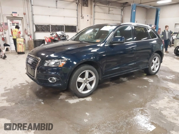 2011 Audi Q5 3.2L Premium Plus with VIN WA1DKAFP4BA028879, listed as a IAAI auction lot 41864795 with 161,288 mi miles. Bid and sale history available at carsss.com. Image 2.