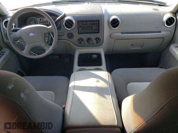 2005 Ford Expedition Special Service with VIN 1FMPU16515LA20237, listed as a Copart auction lot 85736704 with 178,057 mi miles and Salvage Title. Bid and sale history available at carsss.com. Image 8.