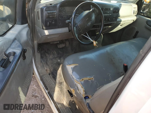 2007 Ford F-250 XL with VIN 1FTSW20P07EA17846, listed as a Copart auction lot 85540304 with 250,253 mi miles and Salvage Title. Bid and sale history available at DreamBid. Image 8.