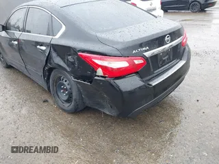 2016 Nissan Altima SR with VIN 1N4AL3AP6GN382949, listed as a IAAI auction lot 41666043 with 79,290 mi miles and . Bid and sale history available at DreamBid. Image 6.