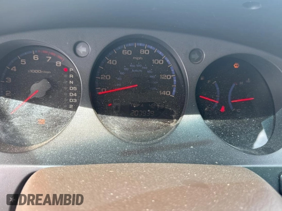 2004 Acura MDX Touring with VIN 2HNYD18954H530413, listed as a Copart auction lot 63772525 with 207,939 mi miles and Clean title. Bid and sale history available at DreamBid. Image 8.