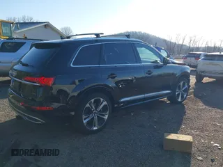 2022 Audi Q7 Premium Plus with VIN WA1LXBF74ND017516, listed as a IAAI auction lot 41814246 with 40,533 mi miles and . Bid and sale history available at DreamBid. Image 4.
