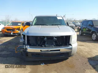 2009 Chevrolet Silverado 1500 LT with VIN 2GCEC29C091117150, listed as a IAAI auction lot 41763081 with 173,604 mi miles. Bid and sale history available at carsss.com. Image 12.
