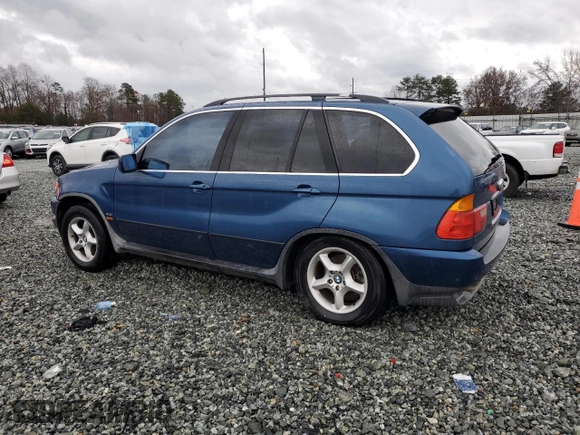 2001 BMW X5 4.4i with VIN WBAFB33541LH25534, listed as a Copart auction lot 82701244 with 240,611 mi miles and Clean Title. Bid and sale history available at carsss.com. Image 2.