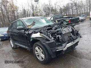 2022 Ford Explorer XLT z VIN 1FMSK8DH0NGA75888, wystawiony jako IAAI lot #42013190 z przebiegiem 69 886 mil mil oraz . Historia ofert i sprzedaży dostępna na DreamBid. Obrazek 1.