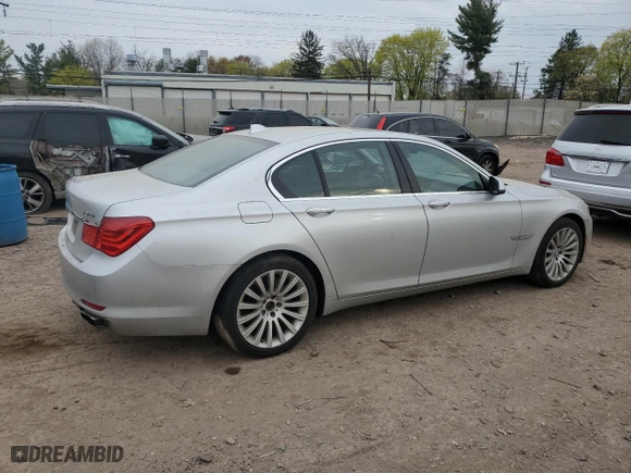 2012 BMW 7 Series 750i xDrive with VIN WBAKC6C55CC396517, listed as a Copart auction lot 53300945 with 163,700 mi miles and Clean Title. Bid and sale history available at carsss.com. Image 3.