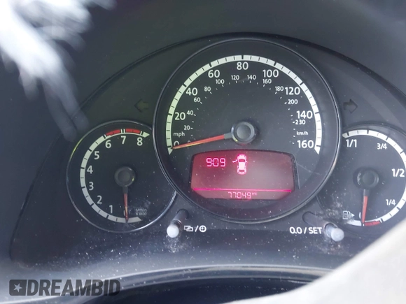 2013 Volkswagen Beetle Entry с VIN 3VWFP7AT4DM639280, выставлен на аукционе IAAI как лот 42324777 с пробегом 77 049 миль миль и . История ставок и продаж доступна на DreamBid. Изображение 7.