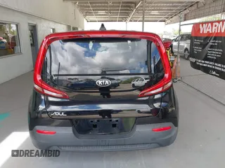 2020 Kia Soul S with VIN KNDJ23AU5L7119840, listed as a IAAI auction lot 42139898 with 63,549 mi miles and . Bid and sale history available at DreamBid. Image 16.