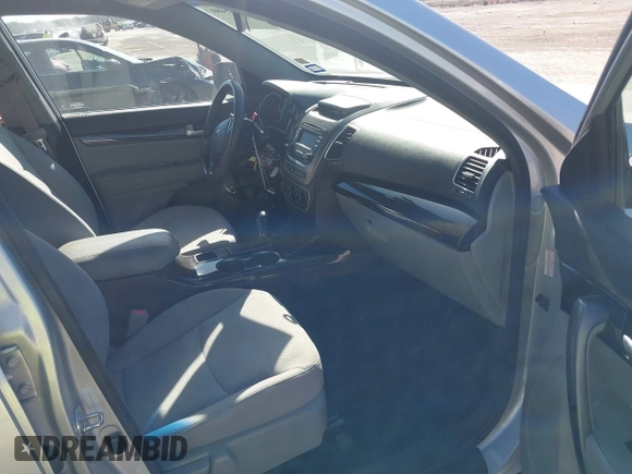 2014 Kia Sorento LX with VIN 5XYKT3A69EG454267, listed as a IAAI auction lot 41865480 with 150,922 mi miles. Bid and sale history available at carsss.com. Image 5.