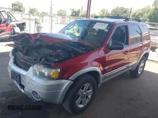 2005 Ford Escape Hybrid with VIN 1FMCU95H75KB86776, listed as a IAAI auction lot 42533697 with 166,242 mi miles and . Bid and sale history available at DreamBid. Image 18.