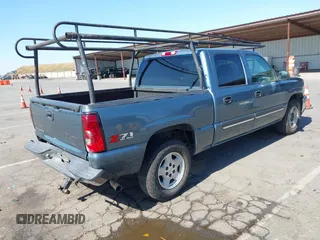 2006 Chevrolet Silverado 1500 LT1 with VIN 2GCEK13T861148180, listed as a IAAI auction lot 42201901 with 461,872 mi miles and . Bid and sale history available at DreamBid. Image 4.