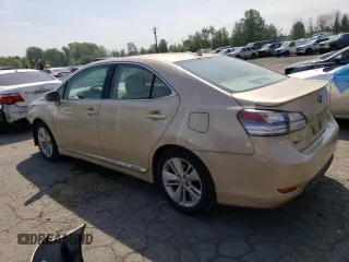 2010 Lexus HS 250h z VIN JTHBB1BA5A2005620, wystawiony jako Copart lot #54177945 z przebiegiem 158 023 mil mil oraz Szkoda całkowita • Salvage title. Historia ofert i sprzedaży dostępna na DreamBid. Obrazek 2.