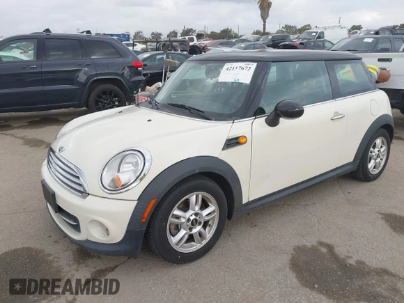 2011 MINI Hardtop with VIN WMWSU3C54BT183455, listed as a IAAI auction lot 42117672 with 130,530 mi miles and . Bid and sale history available at DreamBid. Image 17.