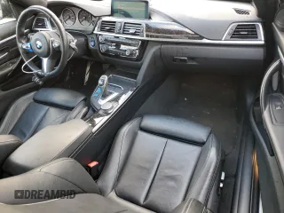2018 BMW 4 Series 440i xDrive z VIN WBA4W9C51JAC08993, wystawiony jako Copart lot #43989264 z przebiegiem 29 245 mil mil oraz . Historia ofert i sprzedaży dostępna na DreamBid. Obrazek 8.