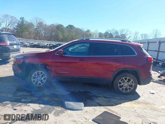 2017 Jeep Cherokee Latitude with VIN 1C4PJLCB2HW607682, listed as a IAAI auction lot 41698412 with 136,562 mi miles and . Bid and sale history available at DreamBid. Image 13.