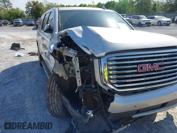 2018 GMC Yukon XL SLT with VIN 1GKS1GKC6JR113510, listed as a IAAI auction lot 42006987 with 161,389 mi miles and . Bid and sale history available at carsss.com. Image 6.
