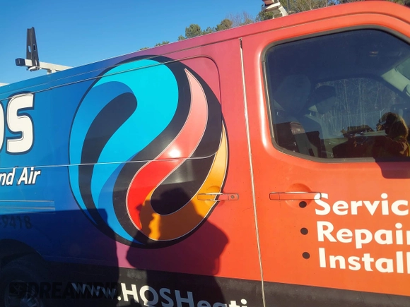 2021 Nissan NV Cargo SV z VIN 1N6BF0KY3MN800985, wystawiony jako IAAI lot #41237984 z przebiegiem 120 472 mil mil oraz . Historia ofert i sprzedaży dostępna na DreamBid. Obrazek 14.