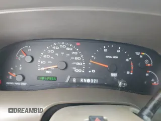 2003 Ford Excursion Limited z VIN 1FMSU43P63EC79535, wystawiony jako Copart lot #50587625 z przebiegiem 181 298 mil mil oraz Czysty tytuł • Clean title. Historia ofert i sprzedaży dostępna na DreamBid. Obrazek 9.